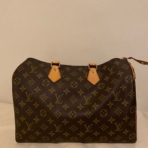 LOUIS VUITTON Monogram Speedy 35